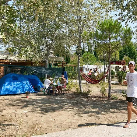 Οργανωμένο κάμπινγκ Country Camp Paradiso *