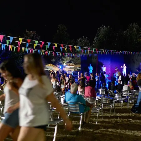 Οργανωμένο κάμπινγκ Country Camp Paradiso *